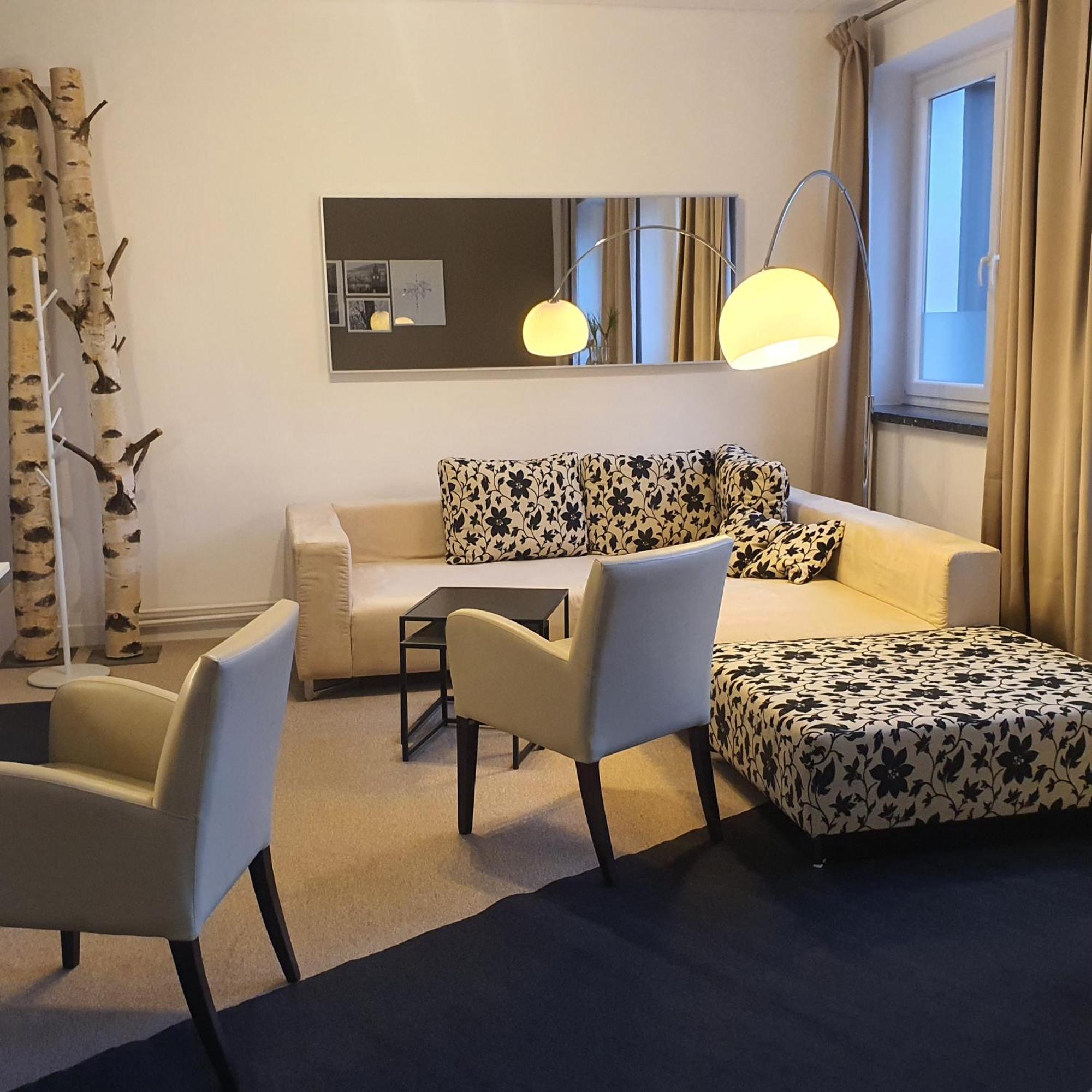 Hotel Sam - Your Cozy Near Hamburg-airport *